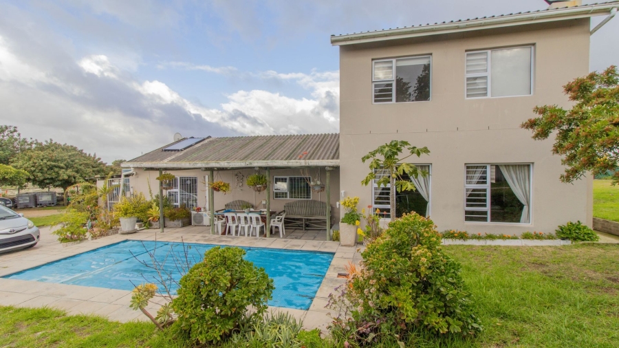 Commercial Property for Sale in Hartebeesfontein Western Cape